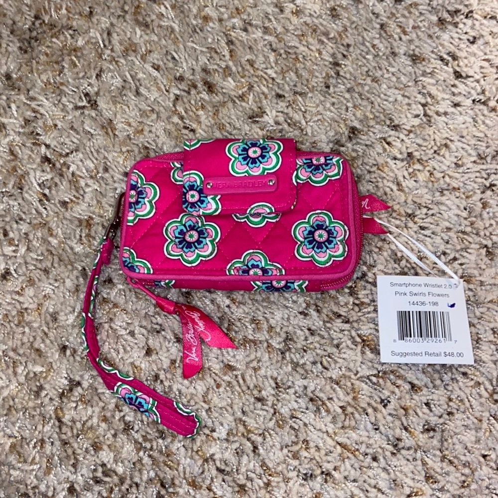 Vera Bradley smartphone wristlet